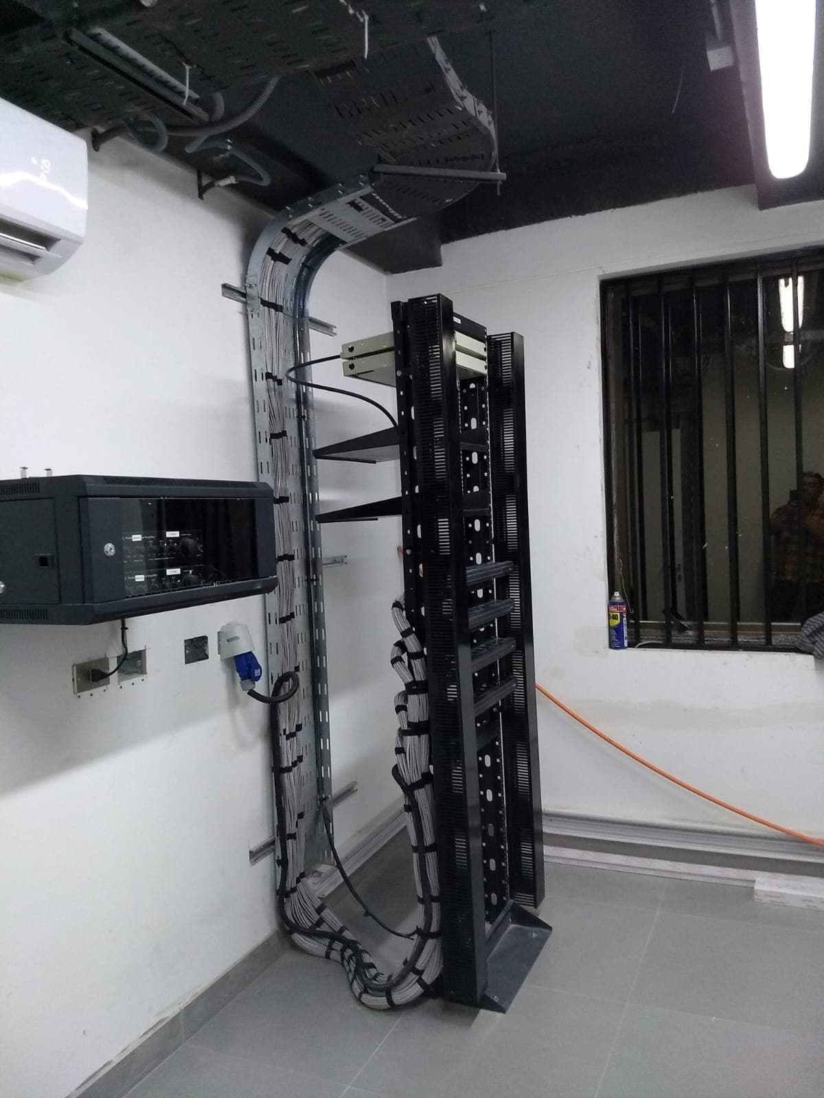 Rack telecomunicaciones DGAC